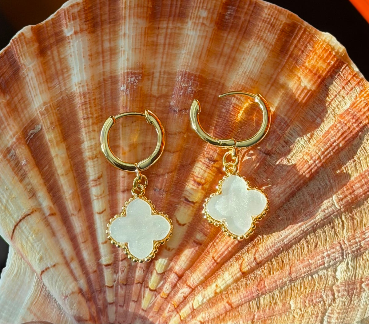 Bianca Clover Hoops