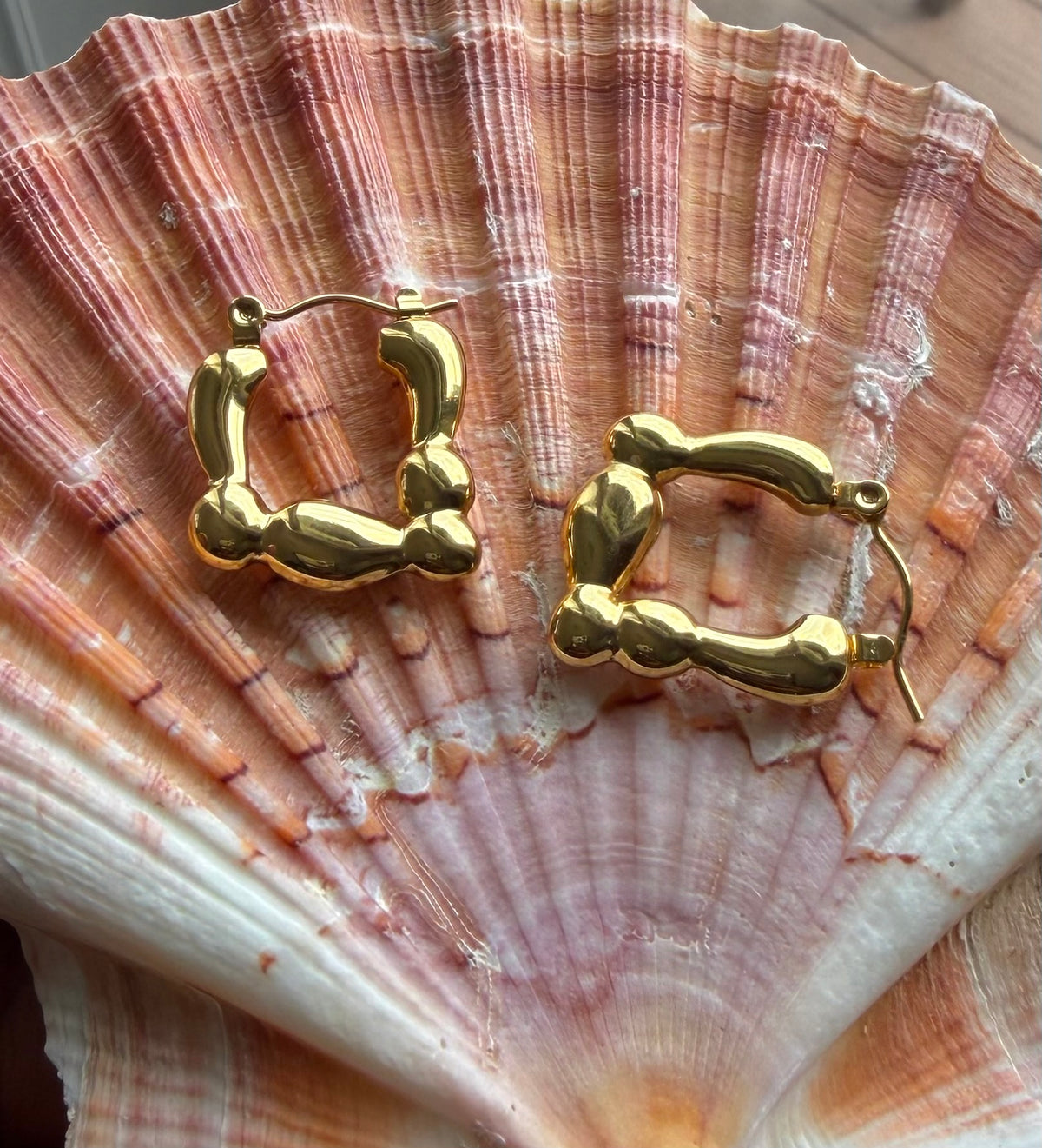 Sculpted Square Mini Hoops